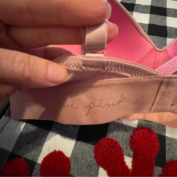 PINK Wireless Bra - Picture 2 of 5